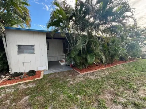 4912 Nw 3rd Ave, Lot 940 Deerfield Beach FL 33064