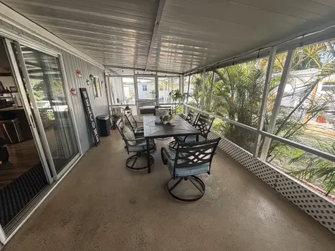 4912 Nw 3rd Ave, Lot 940 Deerfield Beach FL 33064