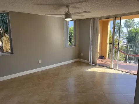 1000 Scotia Drive Hypoluxo FL 33462