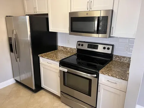 1000 Scotia Drive Hypoluxo FL 33462