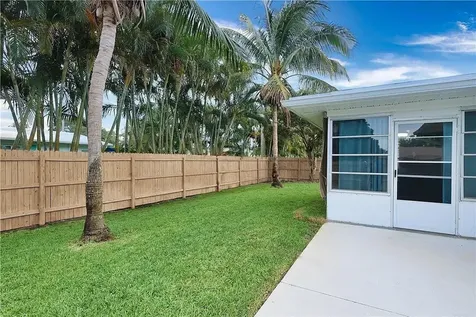 555 20th Street Vero Beach FL 32960