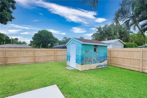 555 20th Street Vero Beach FL 32960