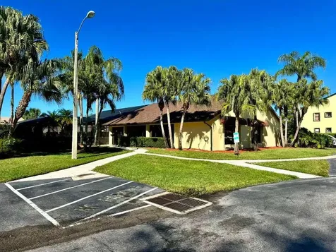 4691 Lucerne Lakes Boulevard Lake Worth FL 33467