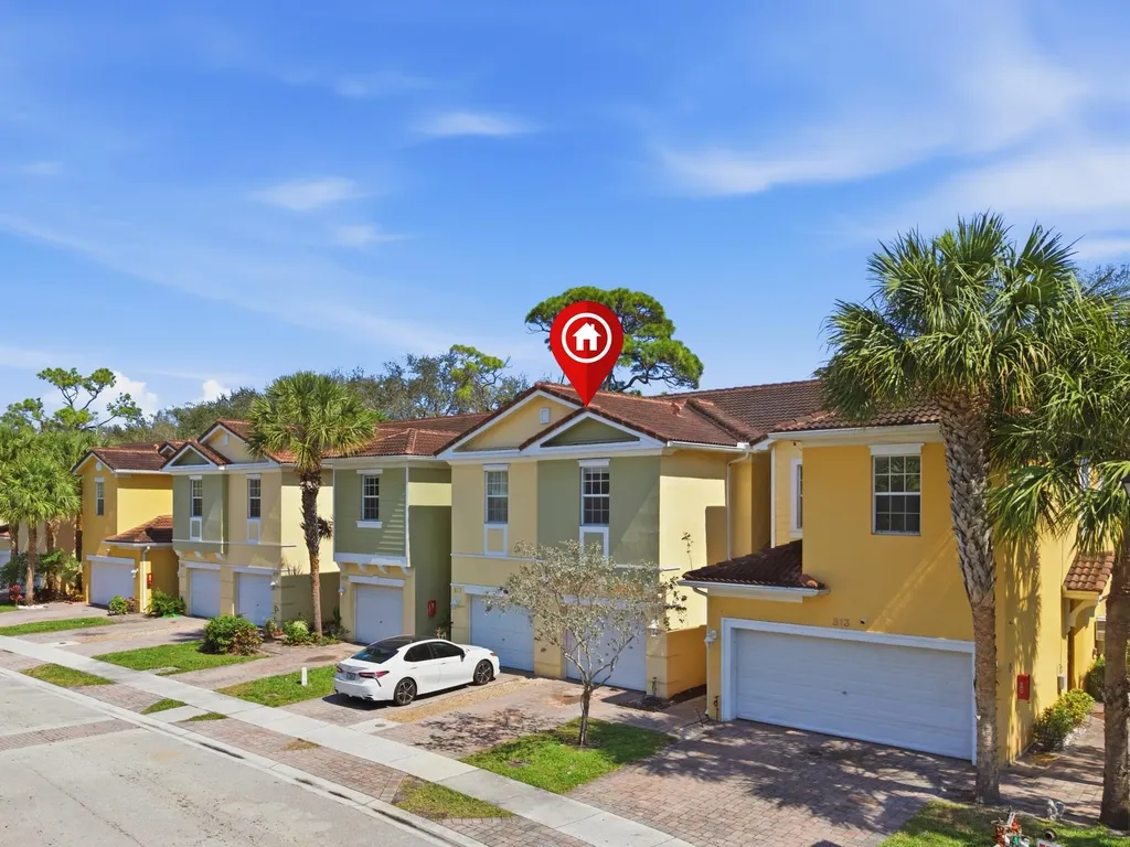 815 Pipers Cay Drive West Palm Beach FL 33415