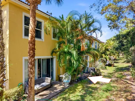 815 Pipers Cay Drive West Palm Beach FL 33415