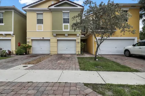 815 Pipers Cay Drive West Palm Beach FL 33415