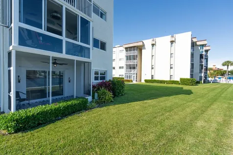 646 Snug Harbor Drive Boynton Beach FL 33435