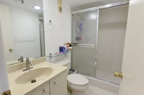 2427 Presidential Way West Palm Beach FL 33401