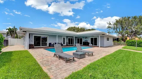 2739 Ne 10th Street Pompano Beach FL 33062