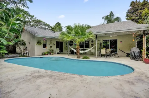 194 Parkwood Drive Royal Palm Beach FL 33411