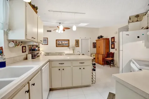 194 Parkwood Drive Royal Palm Beach FL 33411