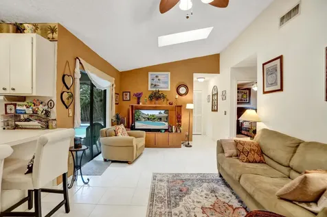 194 Parkwood Drive Royal Palm Beach FL 33411