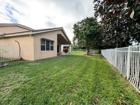 4910 SE Askew Avenue Stuart FL 34997