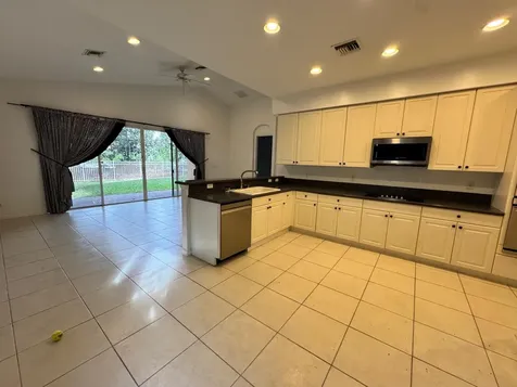 4910 SE Askew Avenue Stuart FL 34997