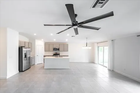 6205 Nw Sweetwood Drive Port Saint Lucie FL 34987