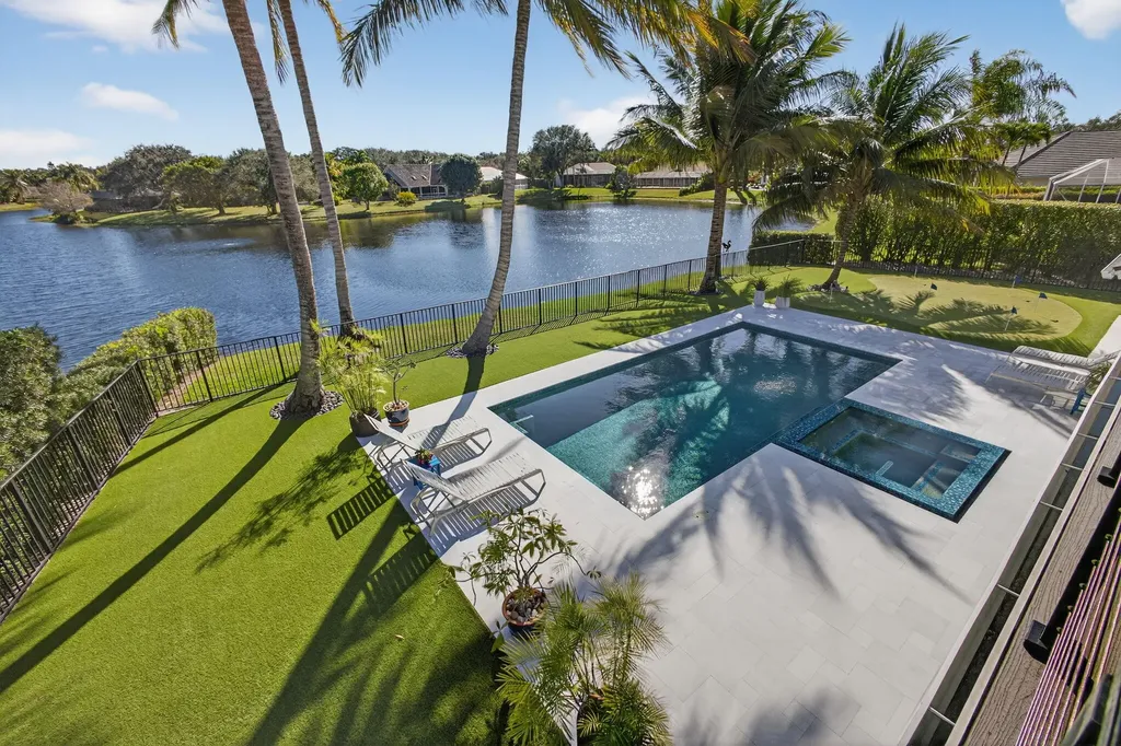 18145 Se Heritage Drive Tequesta FL 33469