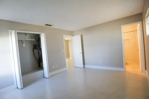 1285 SE Port Street Lucie Boulevard Port Saint Lucie FL 34952