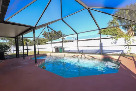 1285 SE Port Street Lucie Boulevard Port Saint Lucie FL 34952