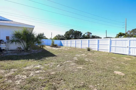 1285 SE Port Street Lucie Boulevard Port Saint Lucie FL 34952