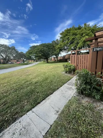 2101 21st Lane Greenacres FL 33463