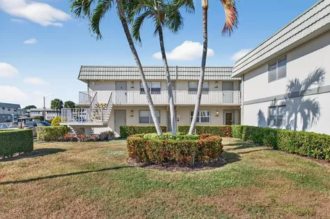 171 Monaco D Delray Beach FL 33446