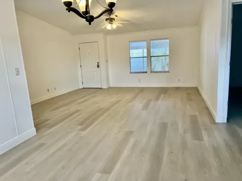 6761 Nw 45th Avenue Coconut Creek FL 33073