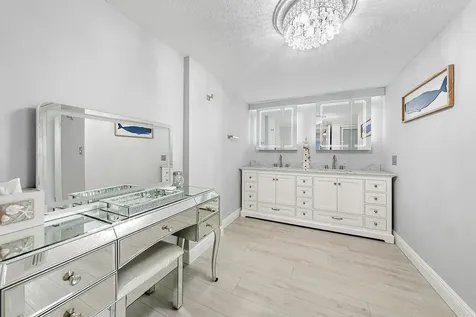 1605 S Us Highway 1 Jupiter FL 33477