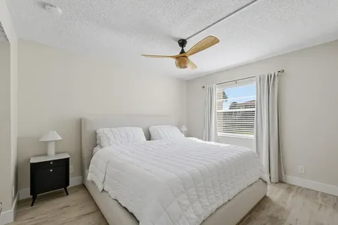 3648 N University Drive Coral Springs FL 33065