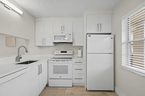 3648 N University Drive Coral Springs FL 33065