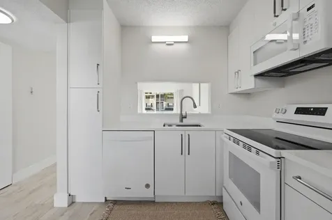 3648 N University Drive Coral Springs FL 33065