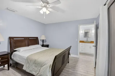 28 Via De Casas Norte Boynton Beach FL 33426