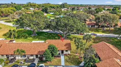 28 Via De Casas Norte Boynton Beach FL 33426