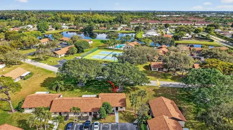 28 Via De Casas Norte Boynton Beach FL 33426