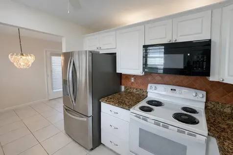251 Piedmont F Delray Beach FL 33484