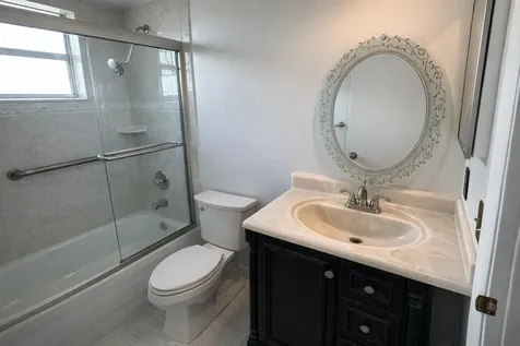 251 Piedmont F Delray Beach FL 33484