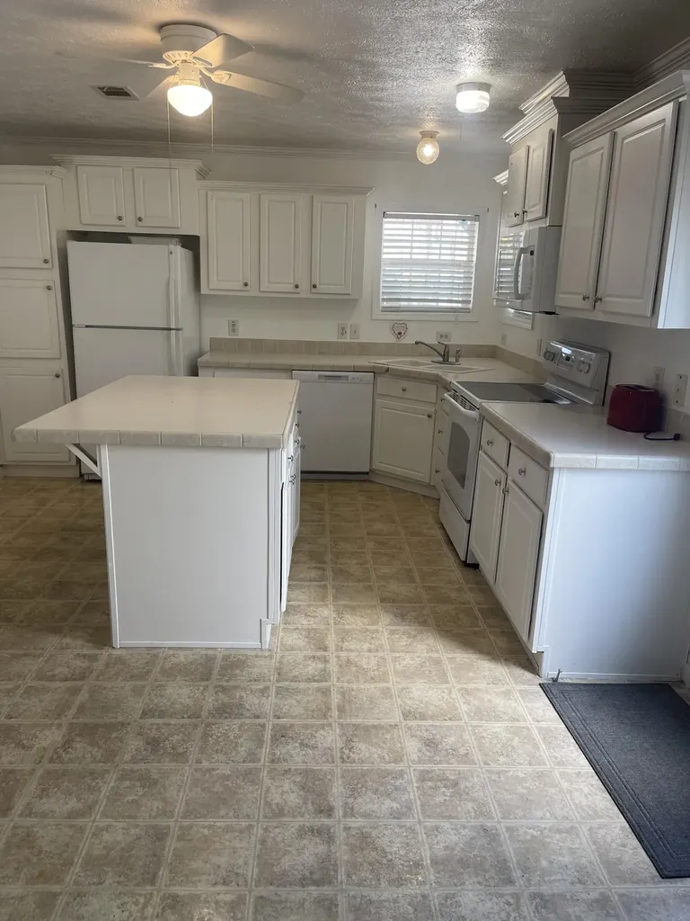 7060 42nd Way Riviera Beach FL 33404