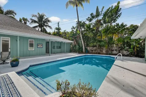 285 Golfview Drive Tequesta FL 33469