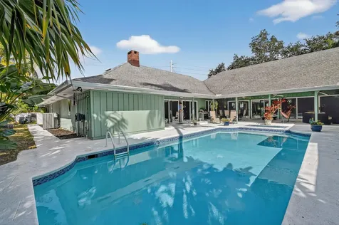 285 Golfview Drive Tequesta FL 33469