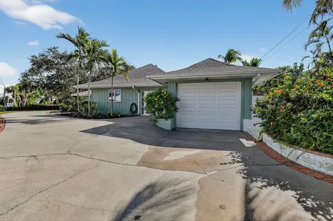 285 Golfview Drive Tequesta FL 33469