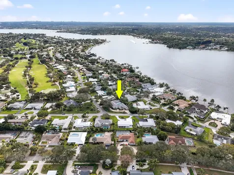 285 Golfview Drive Tequesta FL 33469