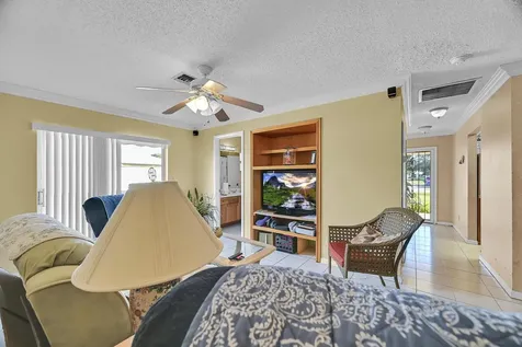 5831 Honeybell Court Fort Pierce FL 34982