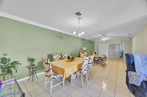 5831 Honeybell Court Fort Pierce FL 34982