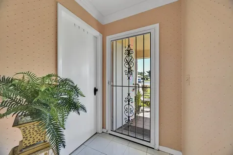5831 Honeybell Court Fort Pierce FL 34982