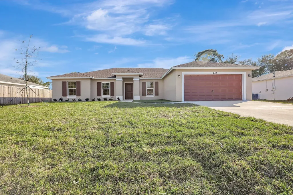 5832 Nw Coosa Drive Port Saint Lucie FL 34986