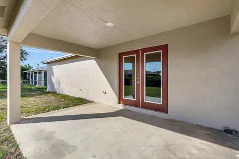 5832 Nw Coosa Drive Port Saint Lucie FL 34986