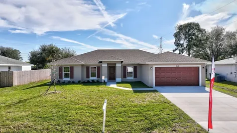 5832 Nw Coosa Drive Port Saint Lucie FL 34986
