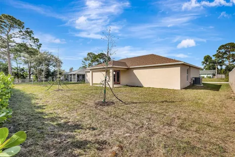5832 Nw Coosa Drive Port Saint Lucie FL 34986