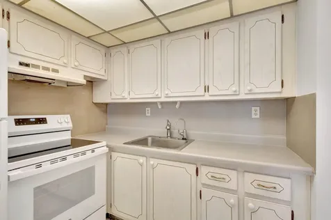 398 Sheffield Q West Palm Beach FL 33417