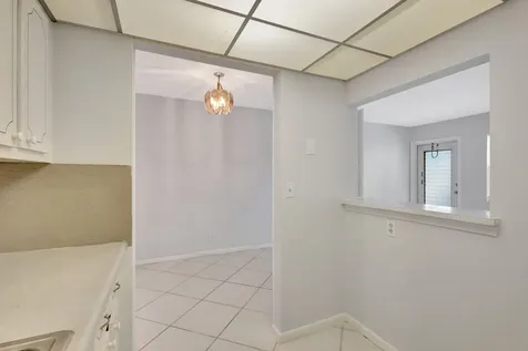 398 Sheffield Q West Palm Beach FL 33417
