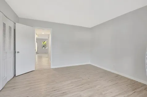 398 Sheffield Q West Palm Beach FL 33417